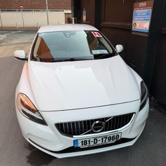 2018 Volvo V40