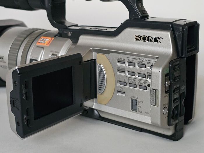 Sony Dcr-vx2000e Pal
