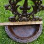 Antique Victorian cast iron wall mounted bird bath bird feeder Image 9