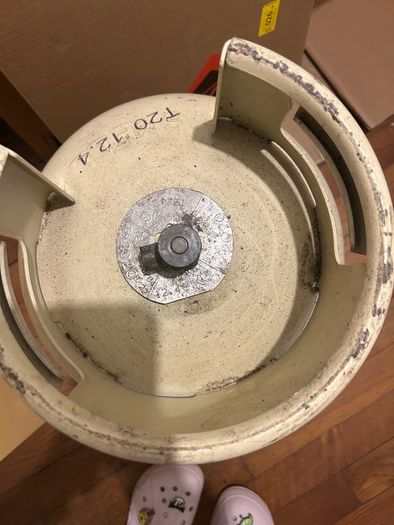 Gas bottle