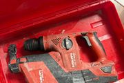 Hilti TE 4-A22 SDS Plus Rotary Hammer with TE DRS-4-A Dust Removal System