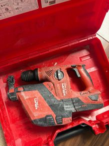 Hilti TE 4-A22 SDS Plus Rotary Hammer with TE DRS-4-A Dust Removal System