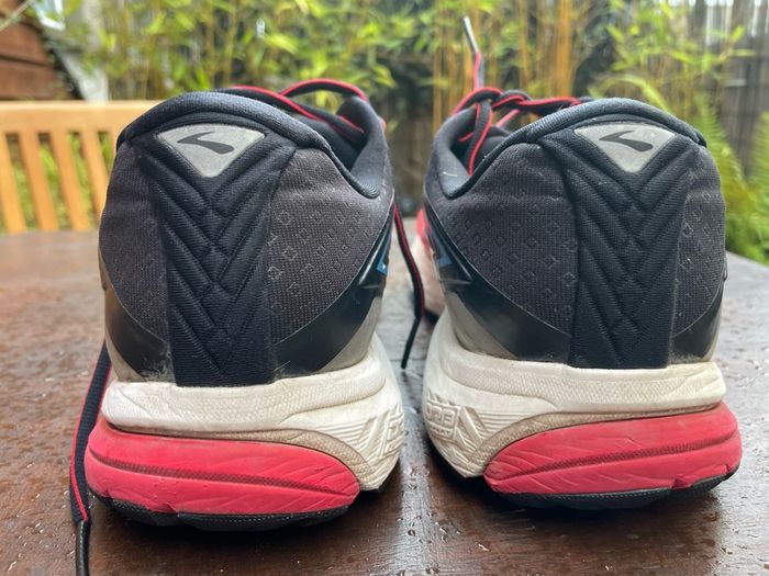 Brooks Tavenna 8 size 10.5