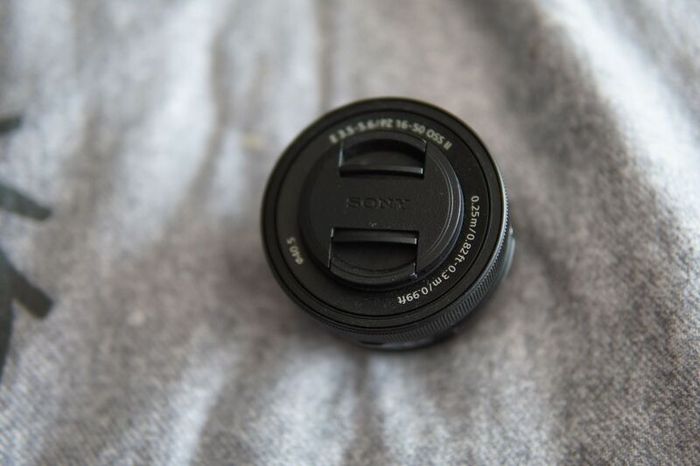 Sony 16-50mm pancake lens