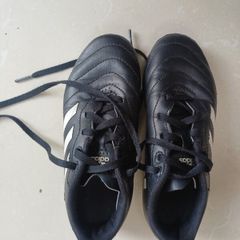 Kids football boots