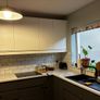 Kitchen units and appliances Image 2