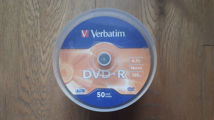 DVD and CD blank disks /paper sleeves