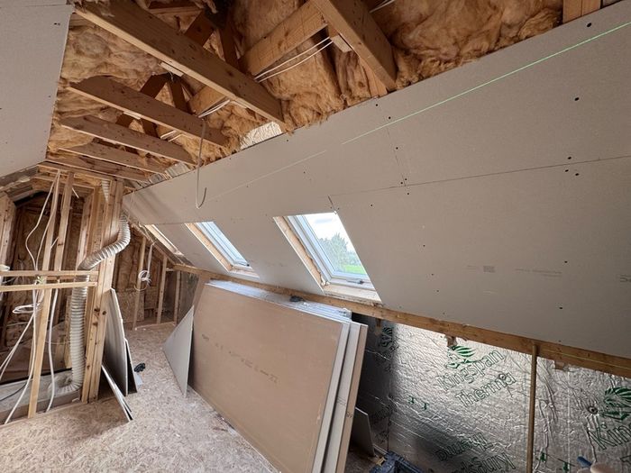 Drylining, Metal Stud Partition, Plastering, Suspended Ceiling