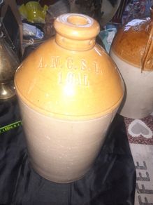 Antique Skey Tamworth Stoneware Ceramic Jug Flagon or 1 Gallon Jug, likely dating from the 19th or early 20th century
