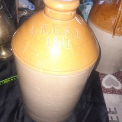 Antique Skey Tamworth Stoneware Ceramic Jug Flagon or 1 Gallon Jug, likely dating from the 19th or early 20th century
