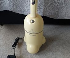 Retro compaxt vacuum