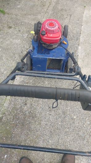 Selfdrive lawnmower for parts non runner