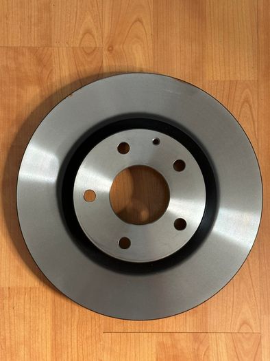 New set of front break discs and pads Mazda 3 and CX-3