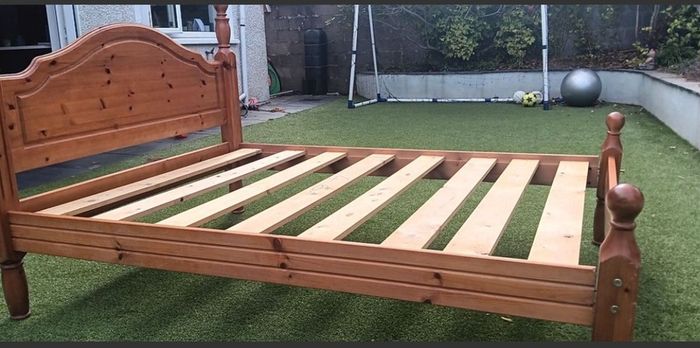 Incredibly Sturdy 4Ft 6 Double Bed Frame. - Can Deliver
