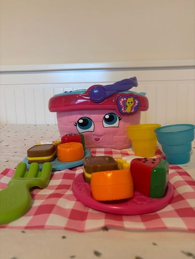 LeapFrog Shapes & Sharing Picnic Basket