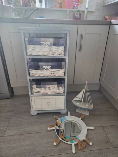 wicker shelving