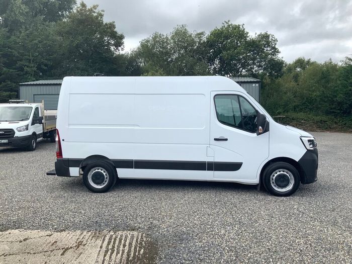 Renault Master MM35 Dci 135b( 1 Yr Warranty )