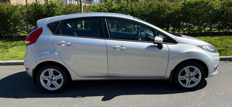 2010 Ford Fiesta