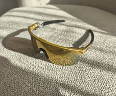 Oakley Sunglasses , Resistor Gold Patrick Mahomes