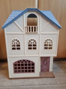 Sylvanian Families Sky Blue Terrace House
