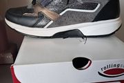Dressy runners...rolling soft....ecco brand