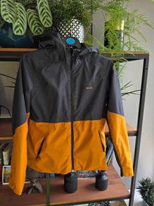 Quechua light jacket for age 10-11