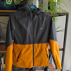 Quechua light jacket for age 10-11