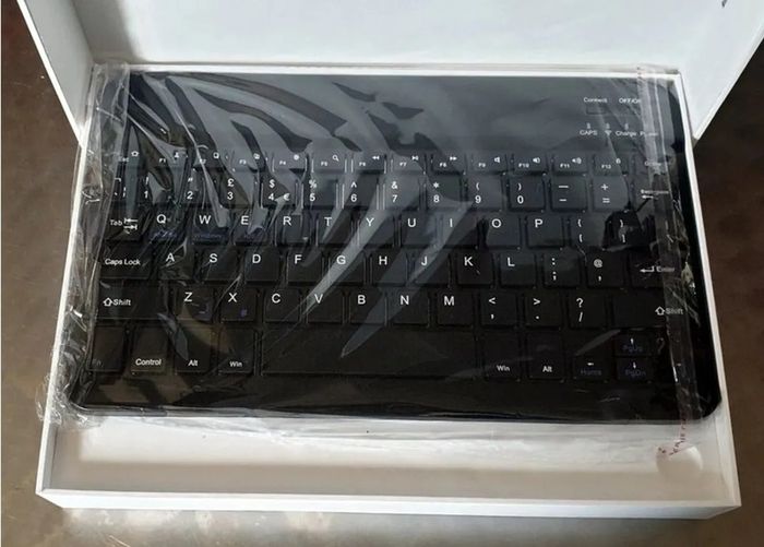 BNIB Wireless Bluetooth Keyboard (UK Layout)