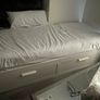 single bed Image 4