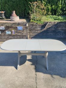 Kitchen table