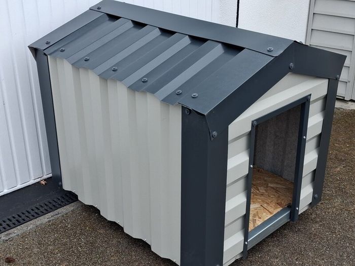 steel kennel