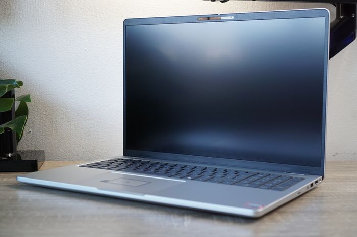 New Dell Pro 16 Plus (PB16255) | 16" FHD+ | Ryzen Ai | 16GB | 512gb