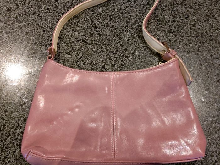 Ladies Handbags (used).