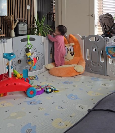 Gupamiga Playpen Baby with free Bezou reversible playmat
