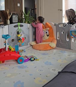 Gupamiga Playpen Baby with free Bezou reversible playmat