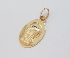 375 9ct gold Virgin Mary pendant