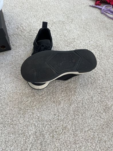 Karl Lagerfeld unisex real leather shoes (UK 1/Eu 33/21cm)
