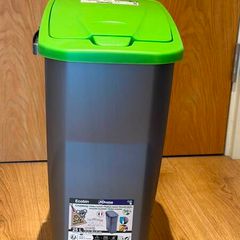 Brand New 25L Recycling Bin with Green Lid -Never Used