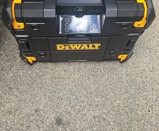 Dewalt Tstak FM battery radio