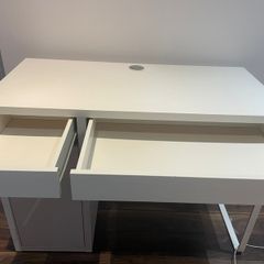 Ikea Micke desk