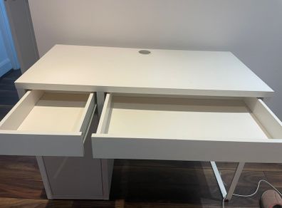 Ikea Micke desk