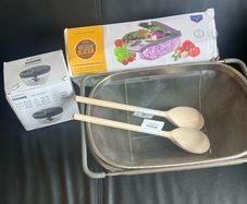 Kitchen item