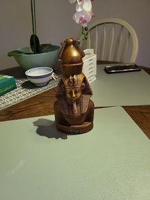 Egyptian king tut. carving