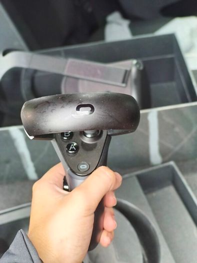 Oculus Quest VR Gaming Headset