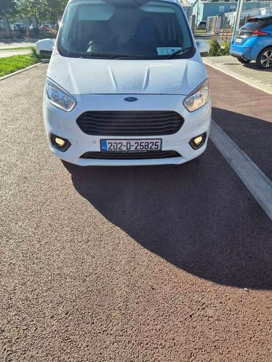 Ford courier
