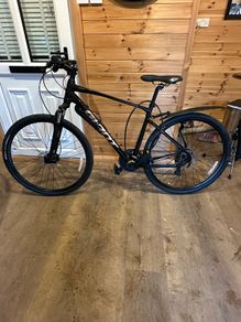 Giant Roam 4 Hybrid Bike