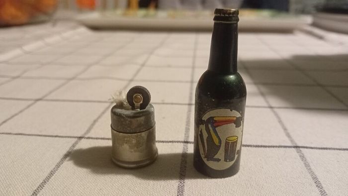 Guinness lighter 1950's
