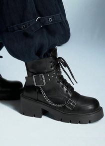 Fab Black Leather Look Boots size 6 - fab leather look - studs - chains & metal clasps!
