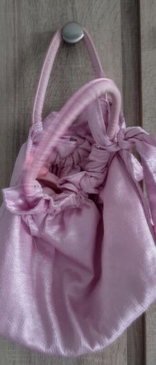 Pink bag barely worn