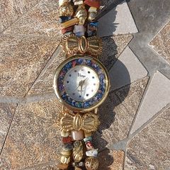 Vintage women's quartz watch "Visage" with natural stones.